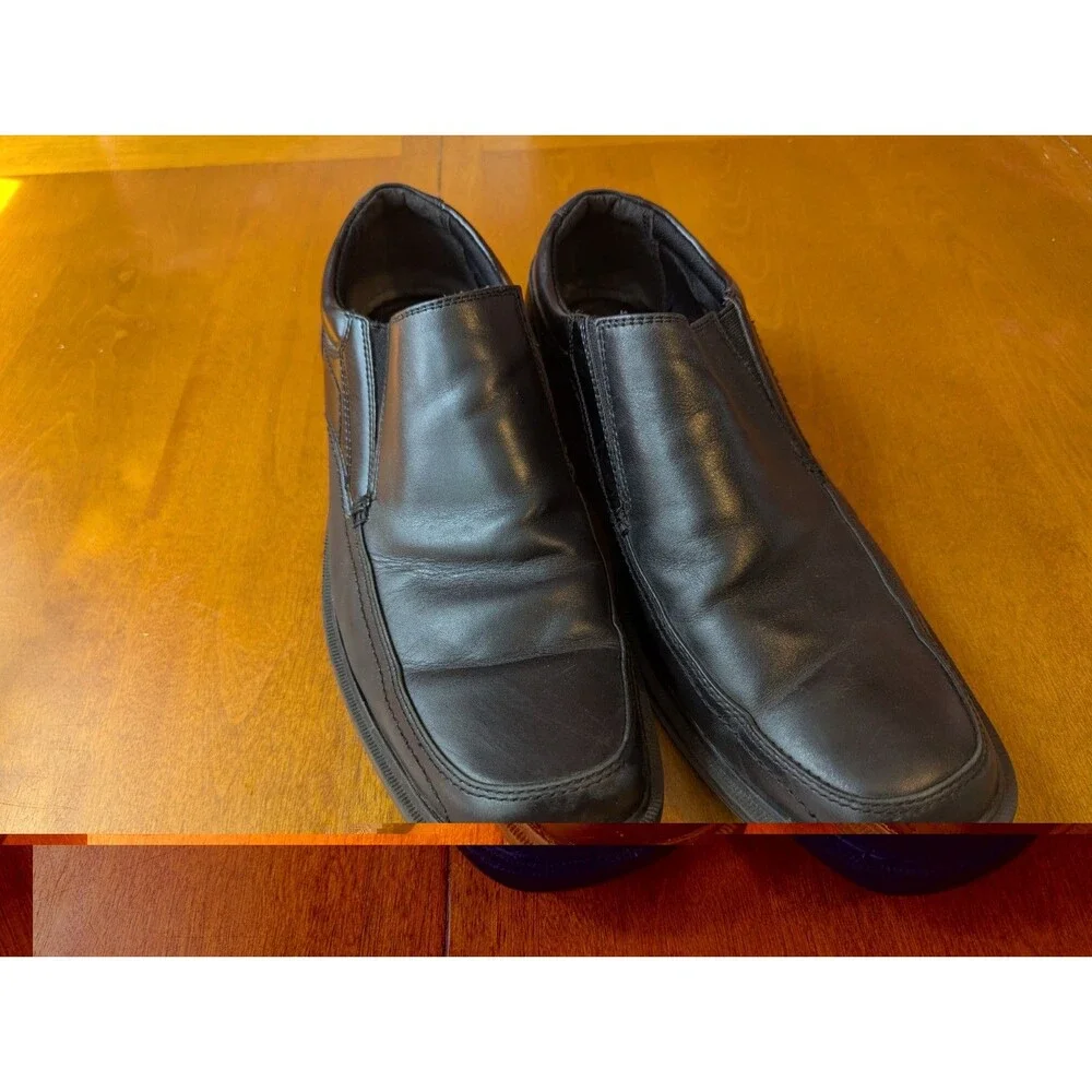 Dockers Men’s Black Slip-On Dress Shoes Size 11M Leather Upper Comfort Sole...